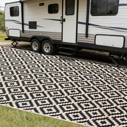 SAND MINE Reversible Mats, Plastic Straw Rug, Modern Area Rug, Large Floor Mat by SANDMIND